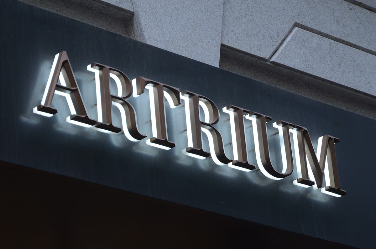 Custom 3D backlit channel letters with durable metal shell for outdoor signage